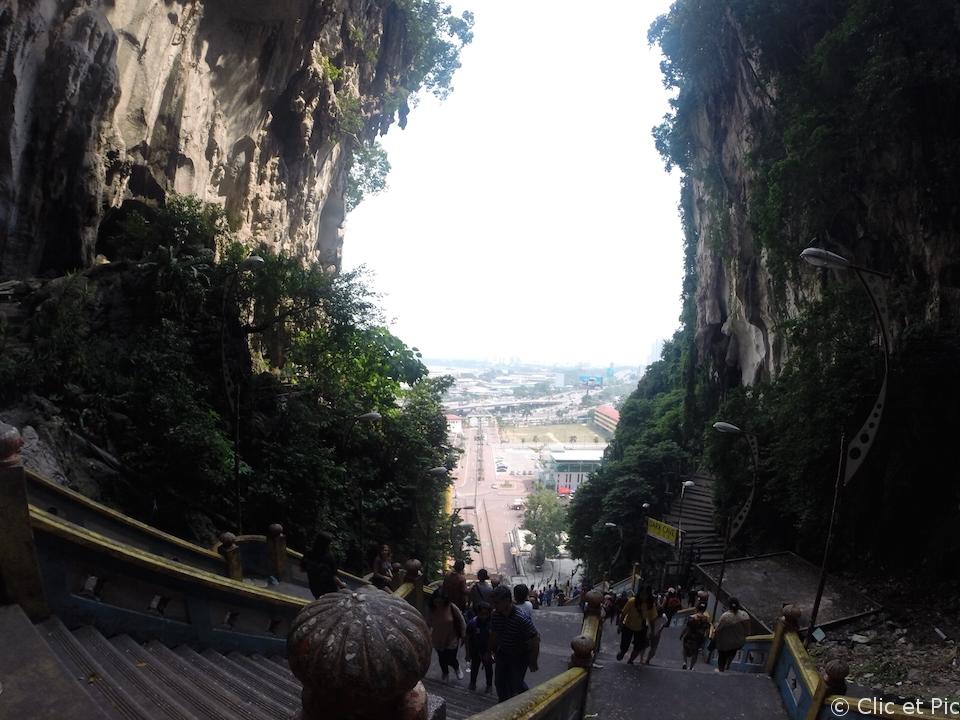 Vue depuis les escaliers des Batu Caves